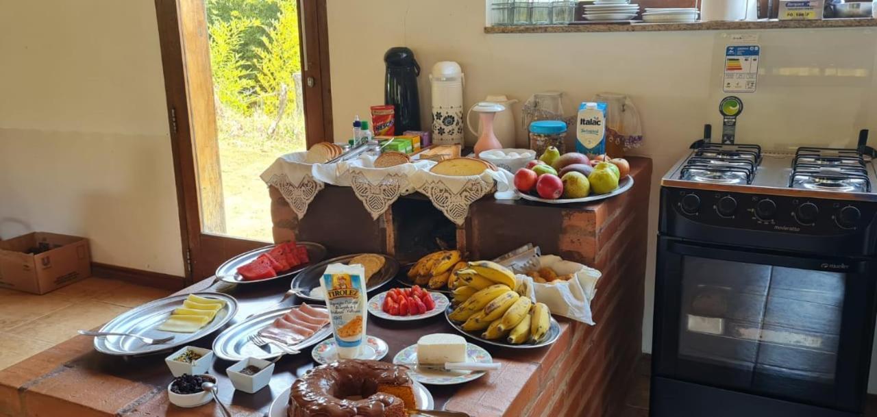 Chale Na Montanha Farm stay Cunha