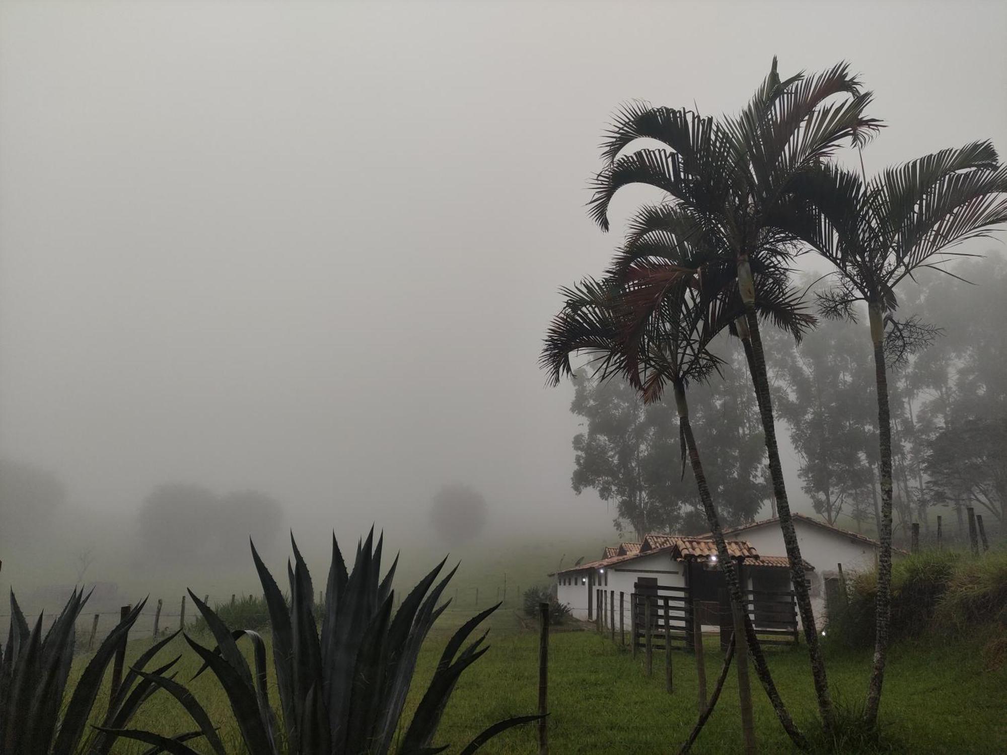 Chale Na Montanha Farm stay Cunha